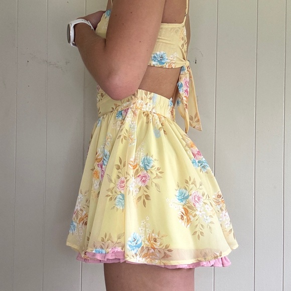 Lucy in the Sky Yellow Floral Mini Dress - Picture 4 of 7